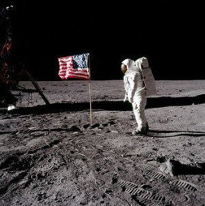 Аполло - 11 на Луне